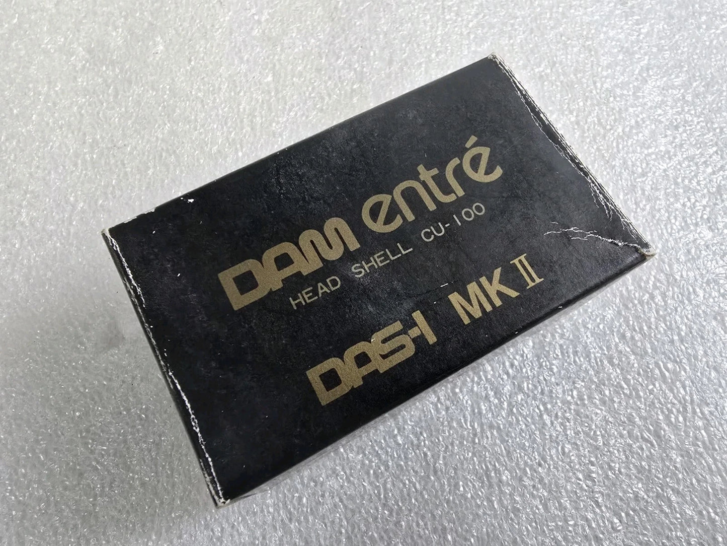 DAM Entre headshell. Original with lift Arm. Original Box