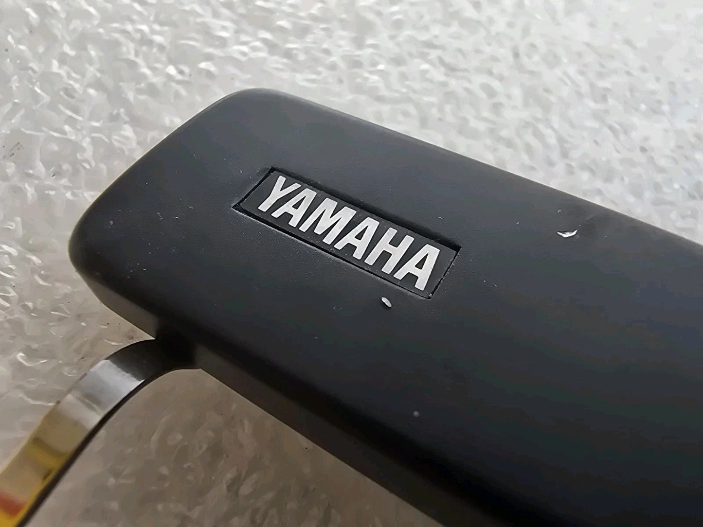 YAMAHA HS-600S Headshell shell. 13.9 g