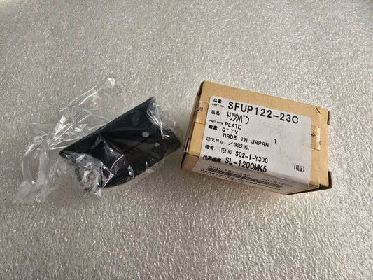 NEW GENUINE Technics SL-1200MK5 Dust Cover Hinge Mounting Plate (SFUP122-23C)