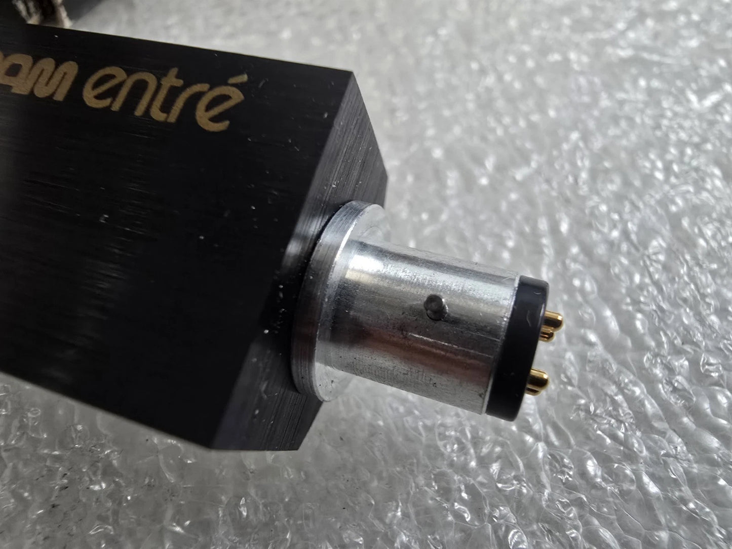 DAM Entre headshell. Original with lift Arm. Original Box