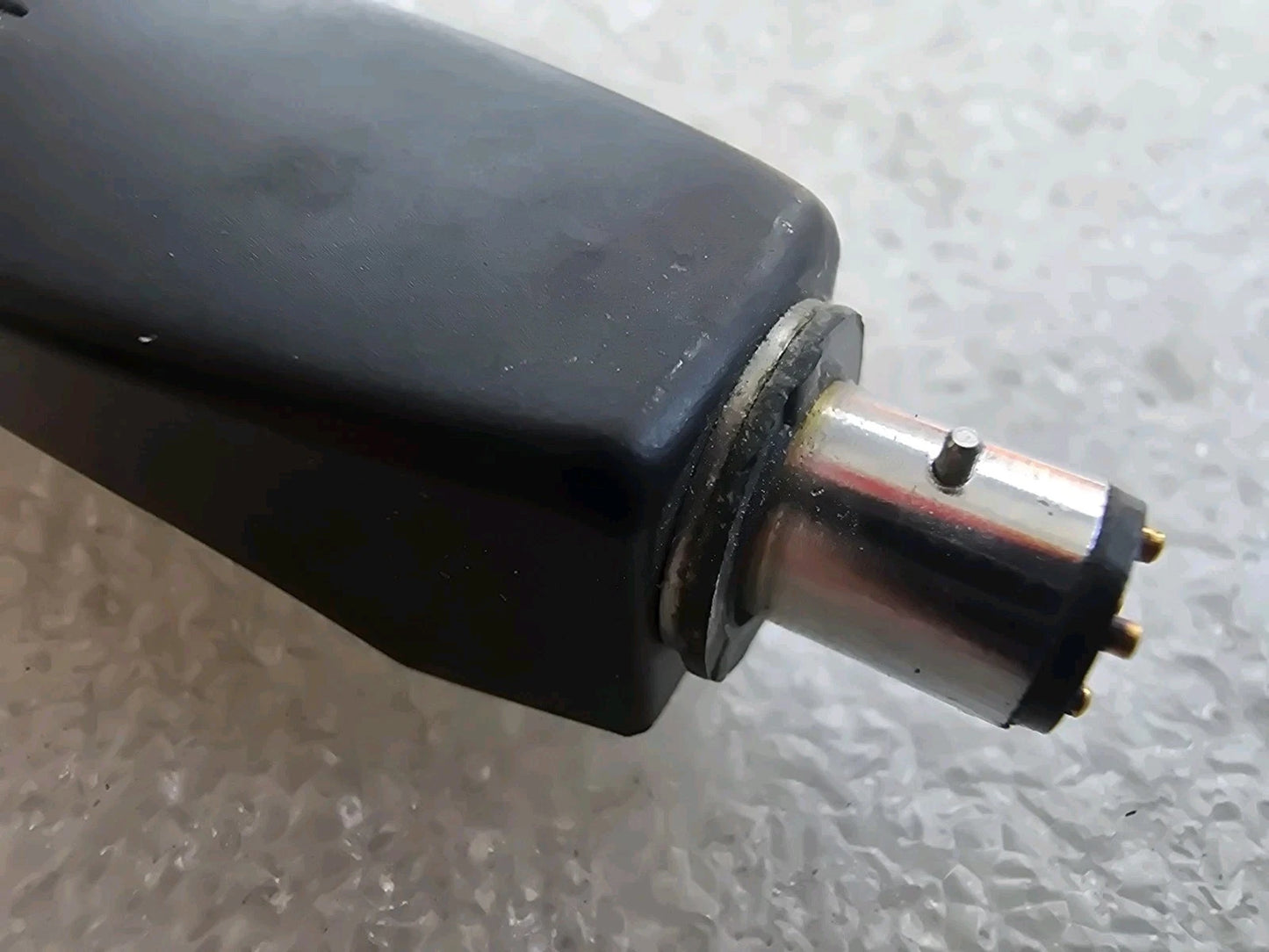 YAMAHA HS-600S Headshell shell. 13.9 g