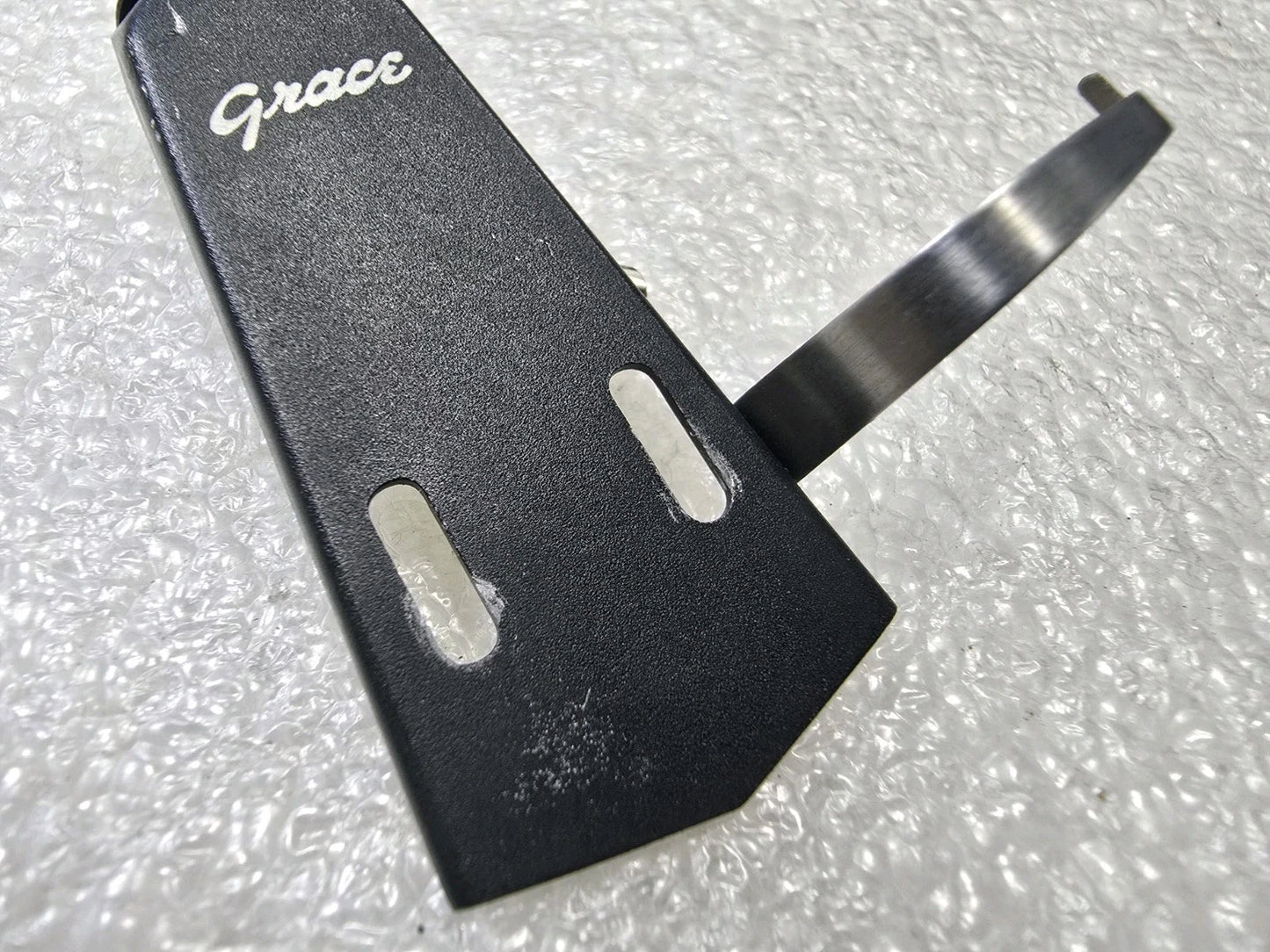 Grace HS-4 Headshell 7.4g – Vintage Japan – Excellent Condition – Rare Find