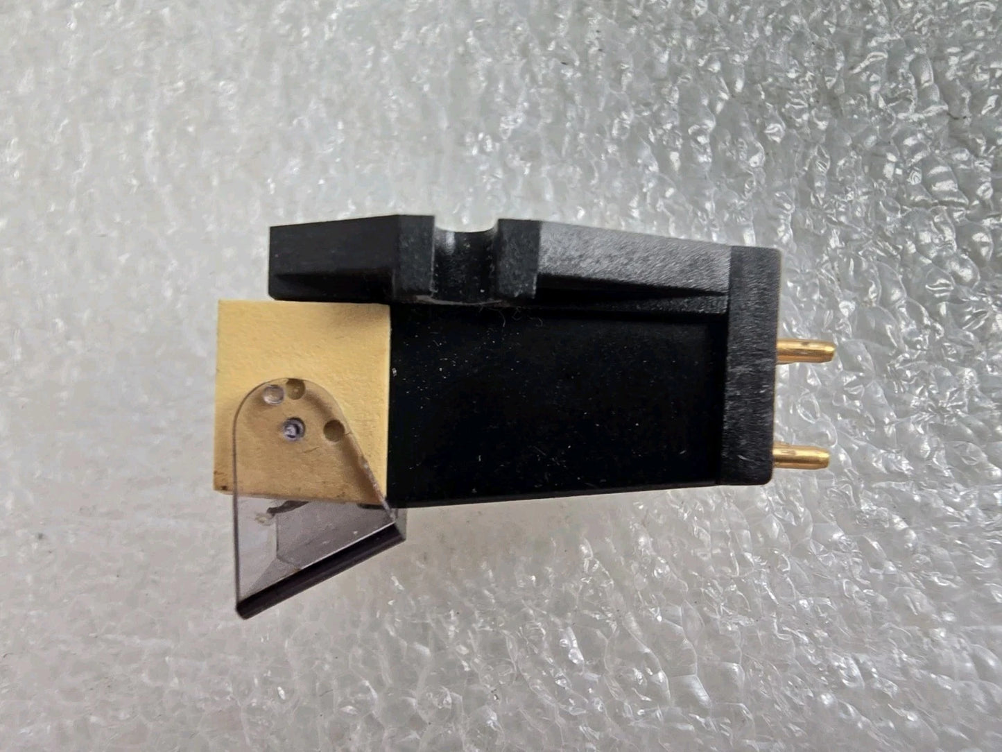 Ortofon Cartridge w/ Nagaoka 62-15 MkII Stylus.