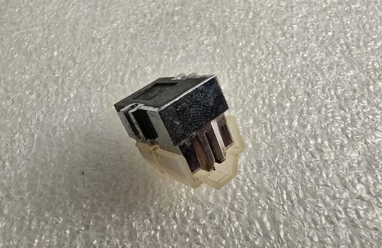 Rare Unknown Cartridge – Glassy Body – Sapphire Cantilever with Diamond Tip