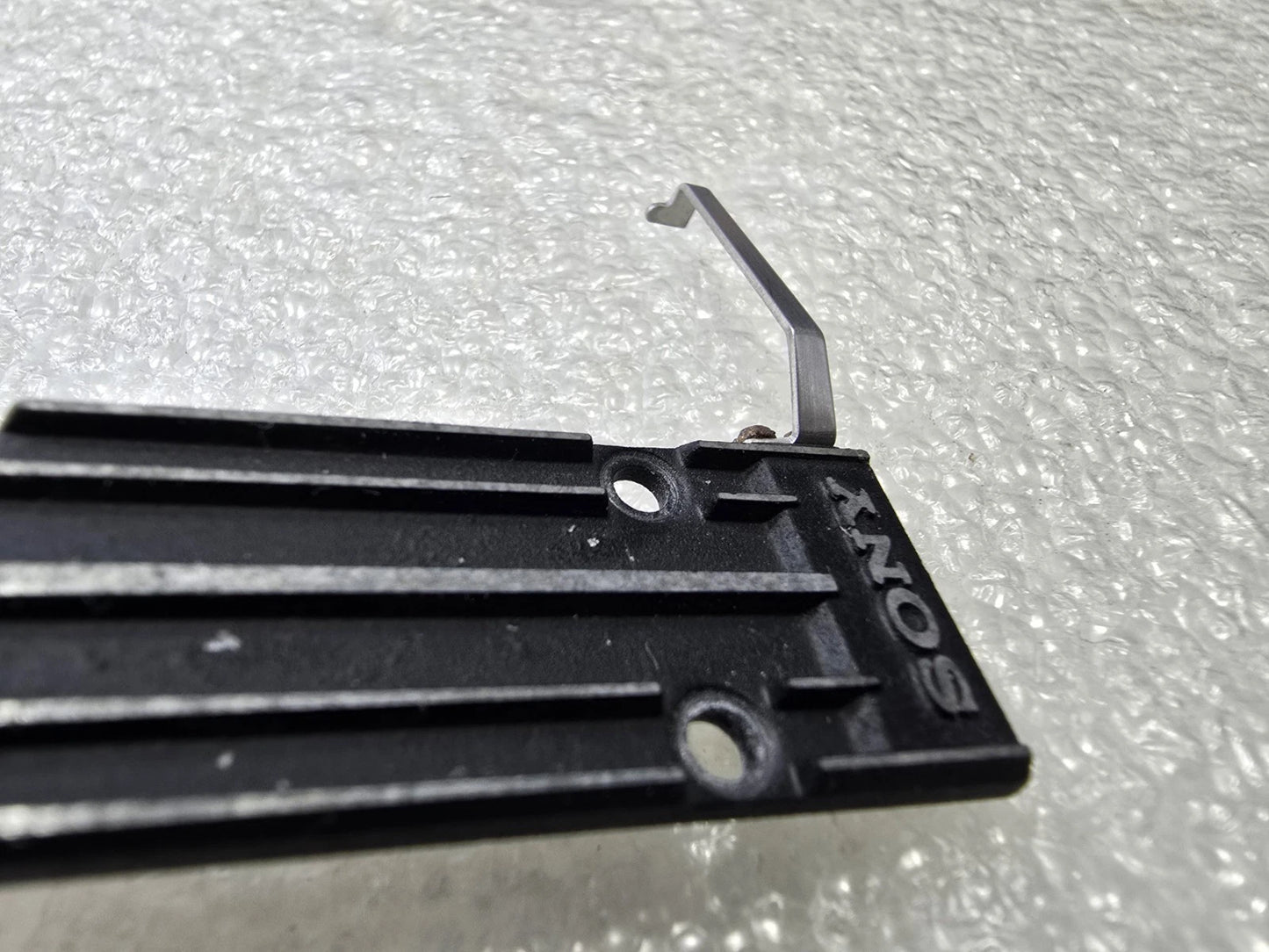 Sony SH-150 Headshell – Original Japan – Black Aluminum Body – Gold Pins –...