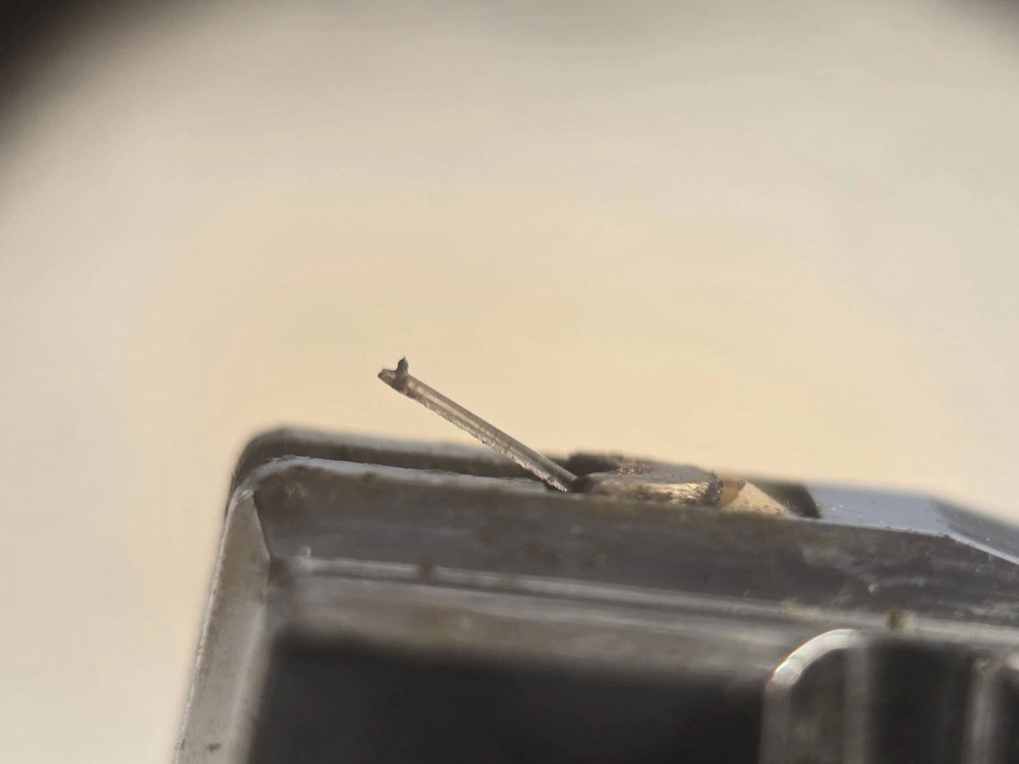 Rare Unknown Cartridge – Glassy Body – Sapphire Cantilever with Diamond Tip