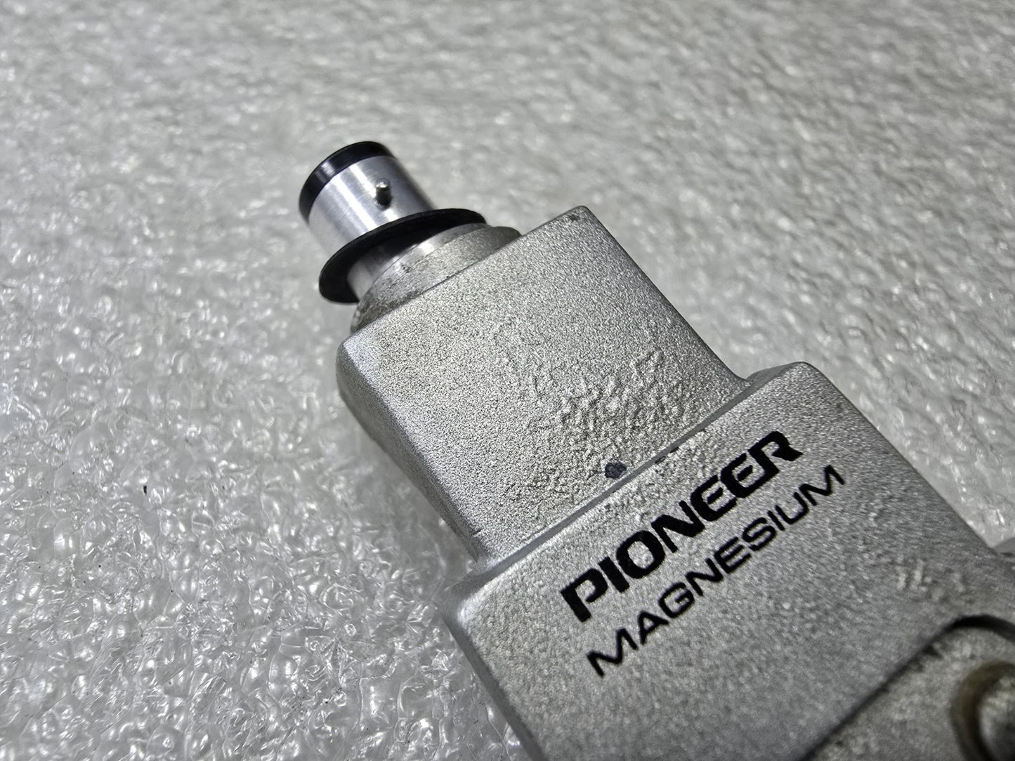 Pioneer PL-630 Magnesium Headshell – Original Japan – Silver – Lightweight...