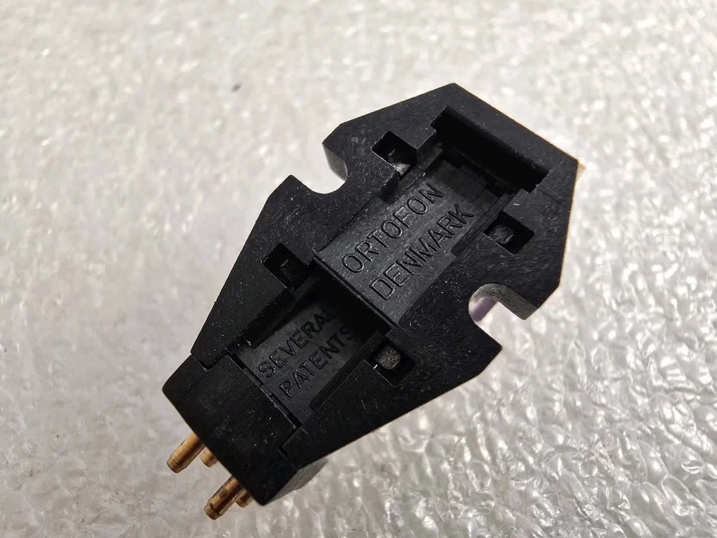 Ortofon Cartridge w/ Nagaoka 62-15 MkII Stylus.