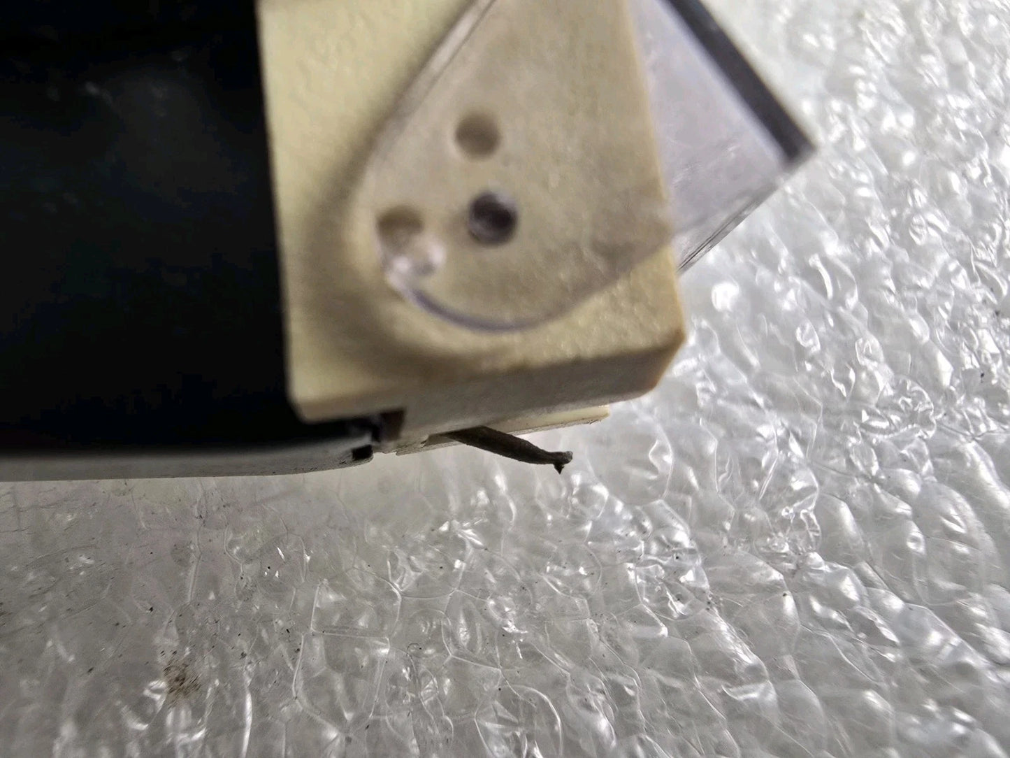 Ortofon Cartridge w/ Nagaoka 62-15 MkII Stylus.