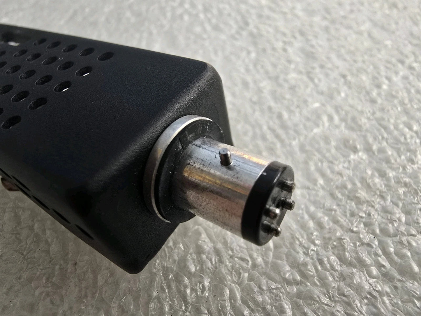 Original Japan-Made Headshell – Excellent Condition – High Quality Build