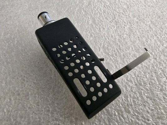 Original Japan-Made Headshell – Excellent Condition – High Quality Build