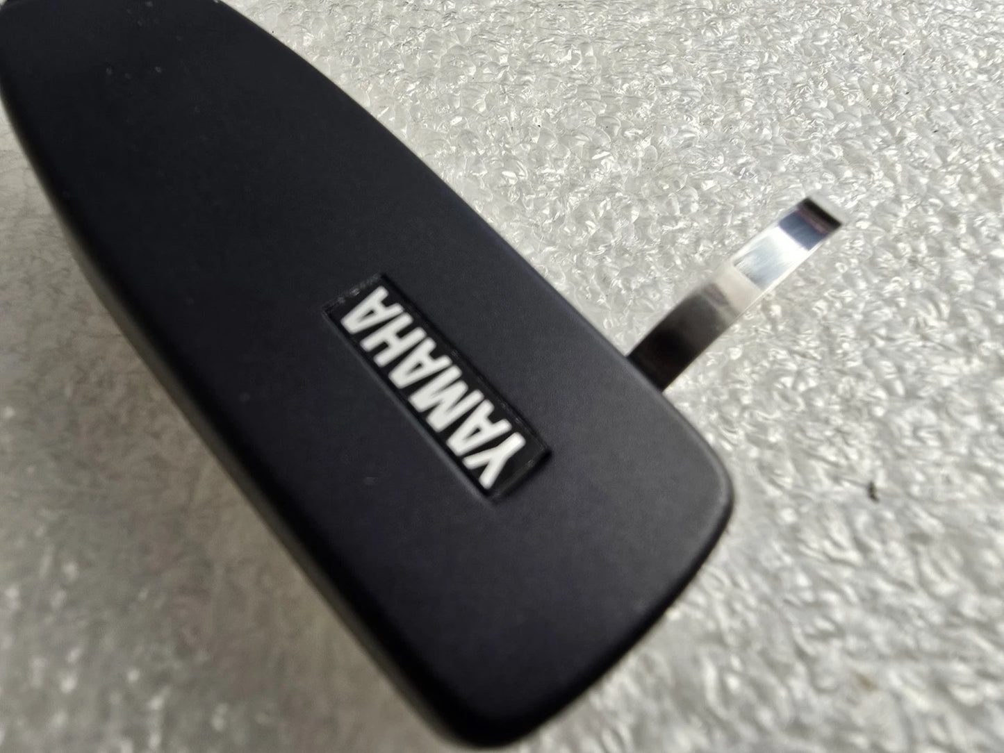 YAMAHA HS-600S Headshell shell. 13.9 g